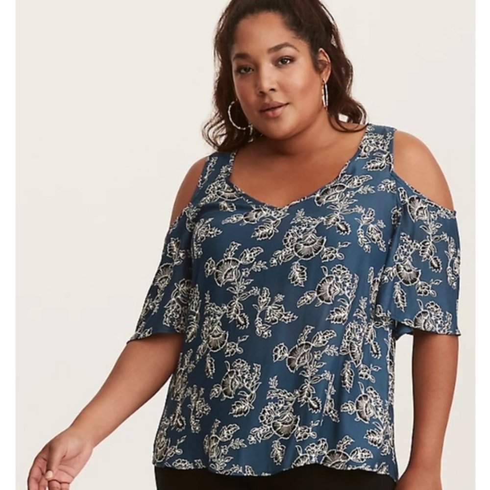 Torrid Floral Print V-Neck Cold Shoulder Blouse Size 2X